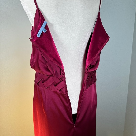 Antonio Melani Burgundy Satin Dress - Size 6 - Picture 11 of 11